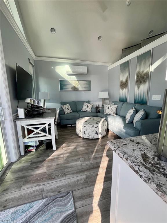 PELICAN LAKE RV RESORT - Land