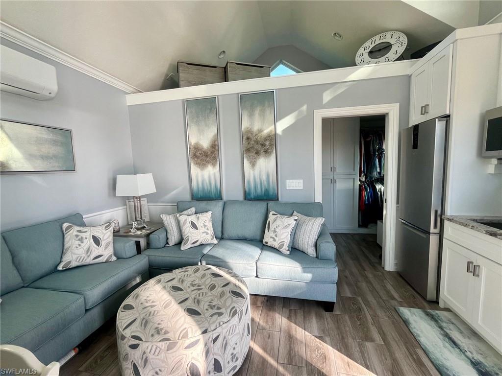 PELICAN LAKE RV RESORT - Land