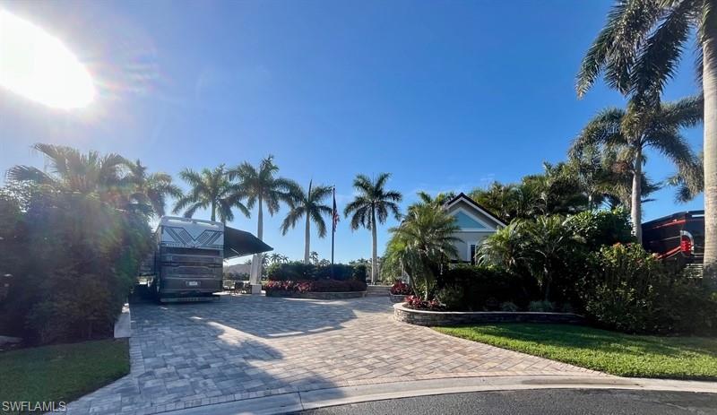 PELICAN LAKE RV RESORT - Land