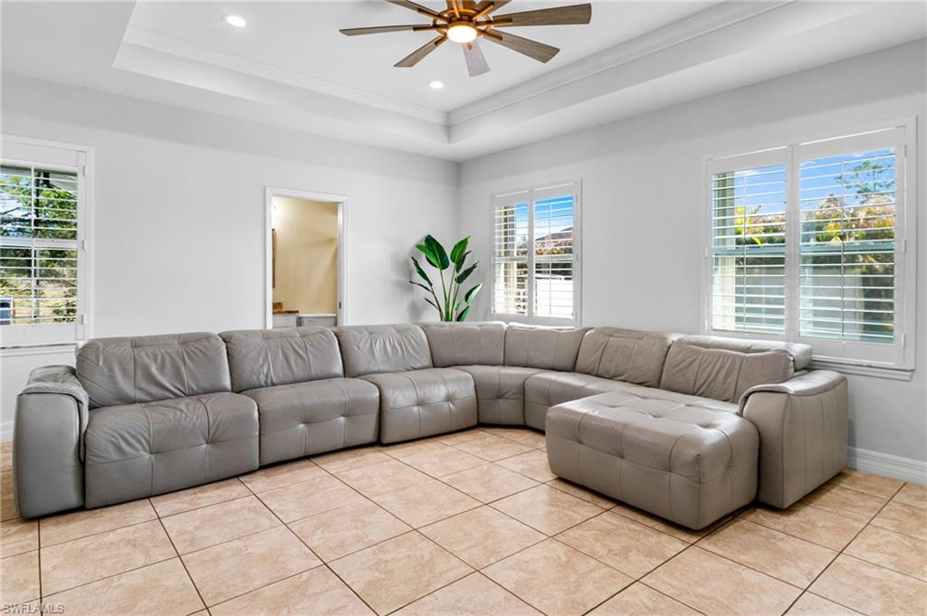 GOLDEN GATE ESTATES - Residential