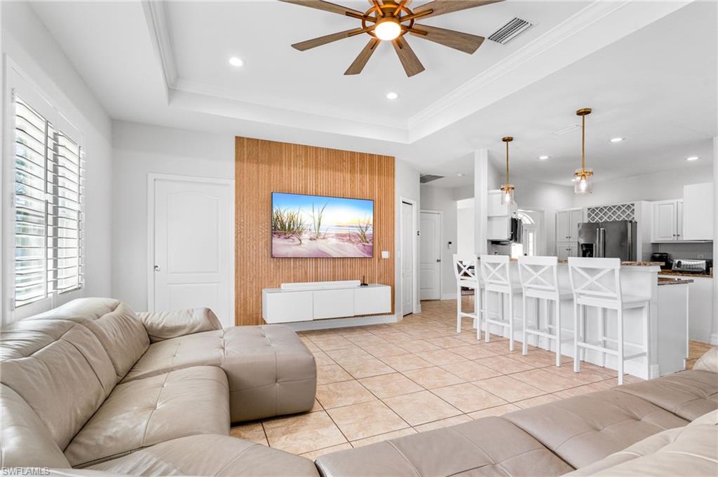 GOLDEN GATE ESTATES - Residential