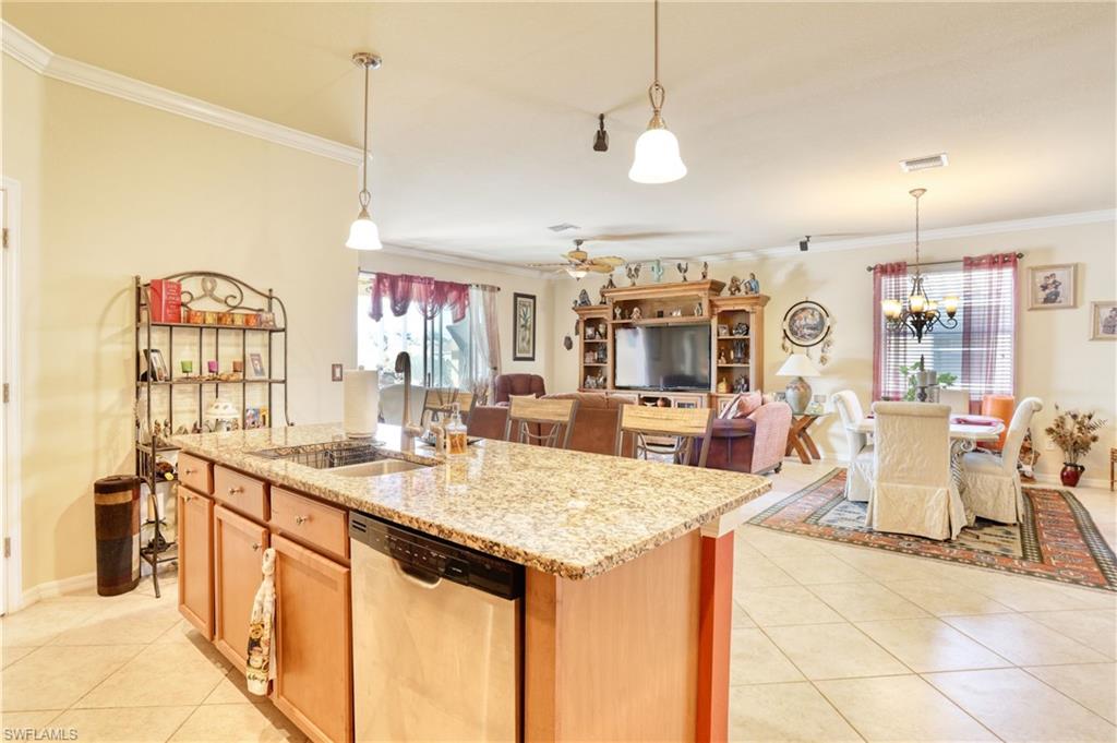 OLYMPIA POINTE - Residential