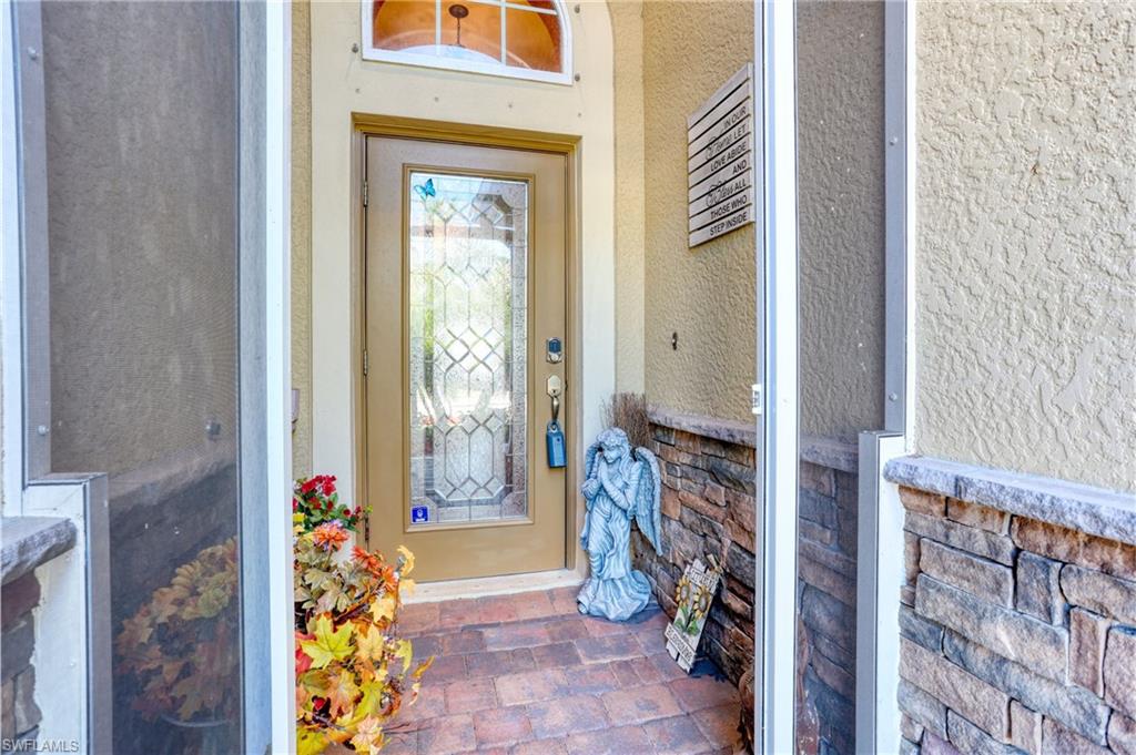 OLYMPIA POINTE - Residential