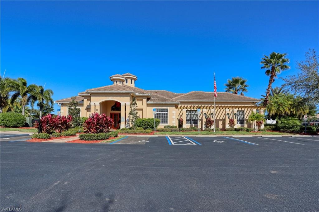 OLYMPIA POINTE - Residential