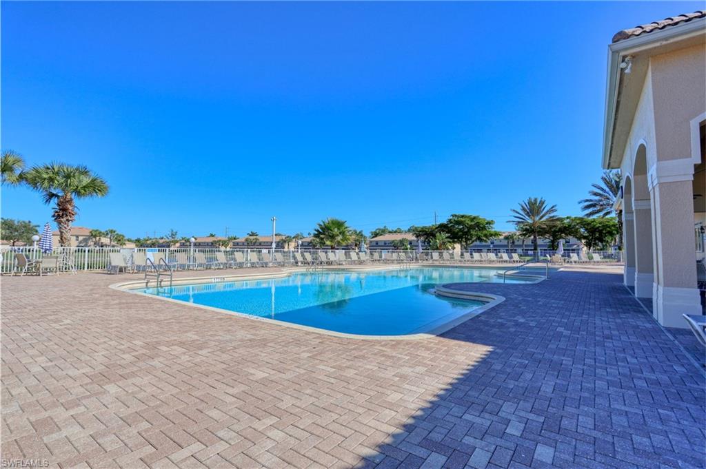 OLYMPIA POINTE - Residential