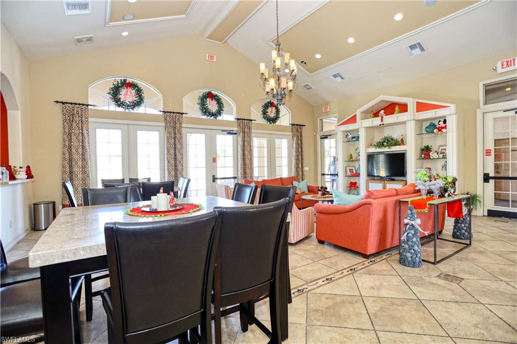 OLYMPIA POINTE - Residential