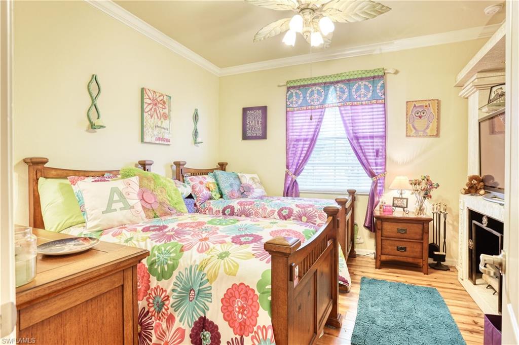 OLYMPIA POINTE - Residential