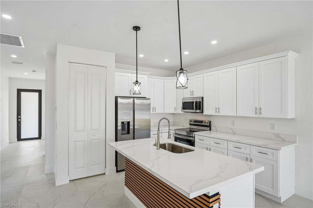 LEHIGH ACRES - Residential Income