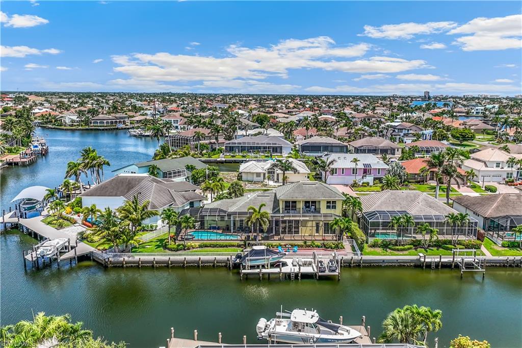 MARCO BEACH - Residential