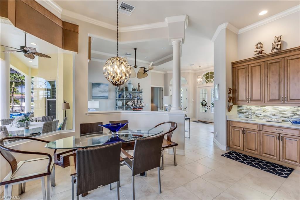 MARCO BEACH - Residential