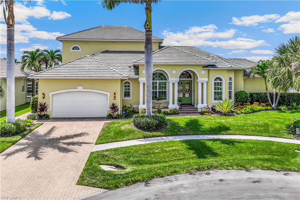 MARCO BEACH - Residential