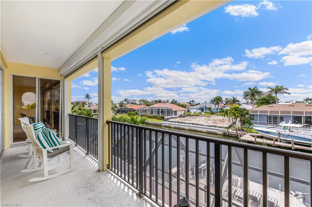 MARCO BEACH - Residential