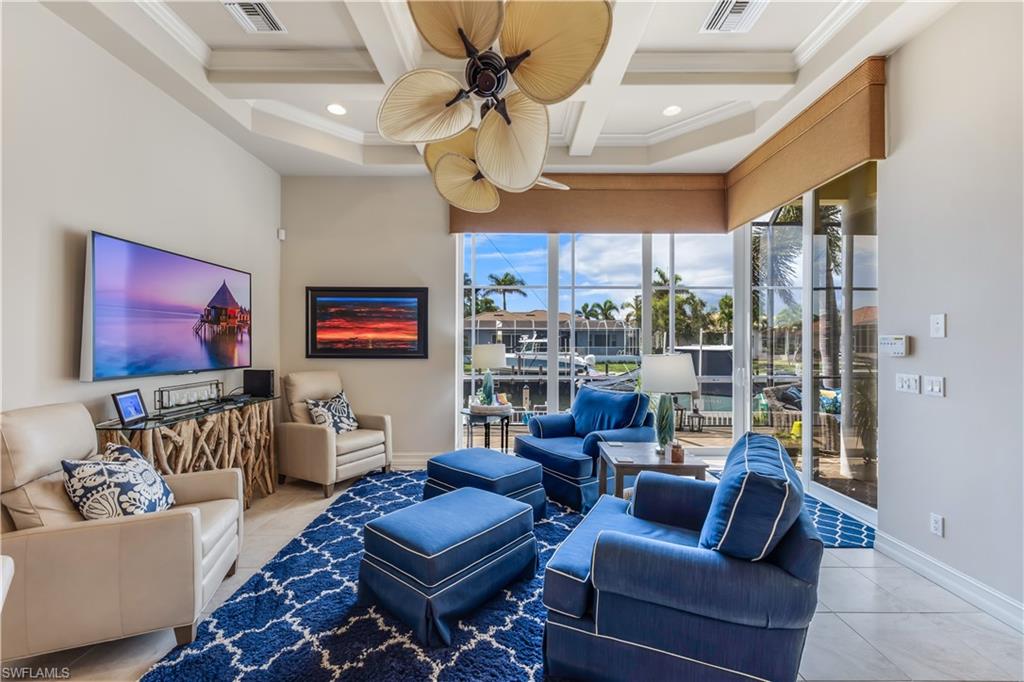 MARCO BEACH - Residential