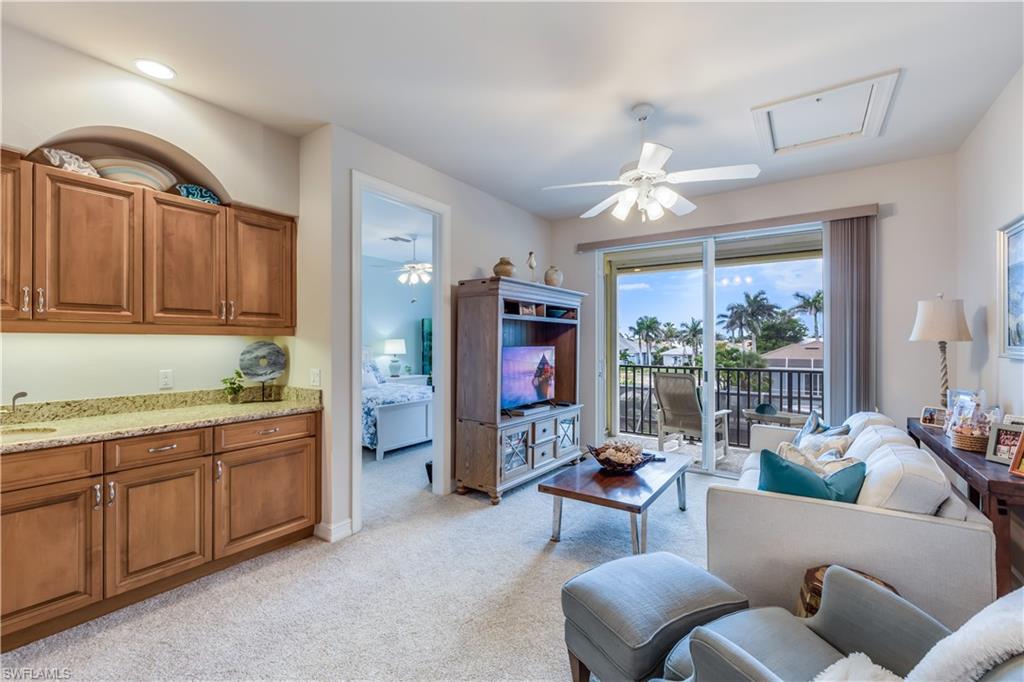 MARCO BEACH - Residential