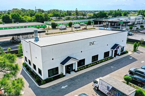 329 NE 3rd AVE CAPE CORAL FL 33909