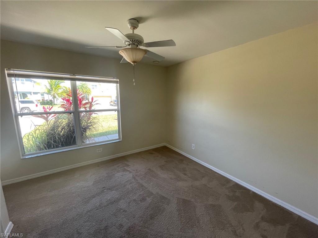 TOWN LAKES - Residential