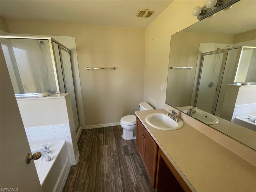 TOWN LAKES - Residential