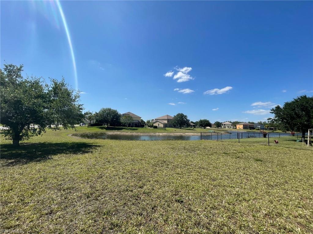 TOWN LAKES - Residential