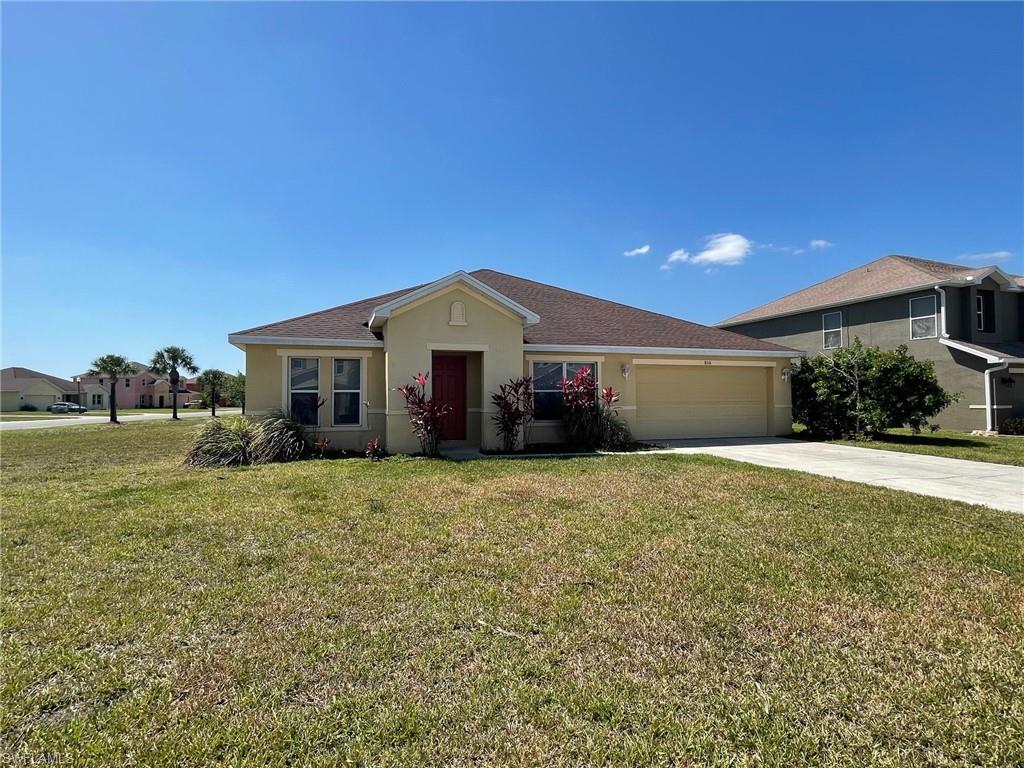 TOWN LAKES - Residential