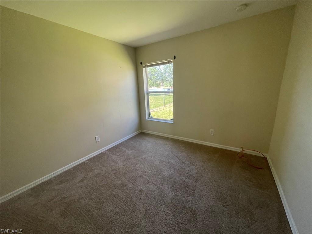 TOWN LAKES - Residential