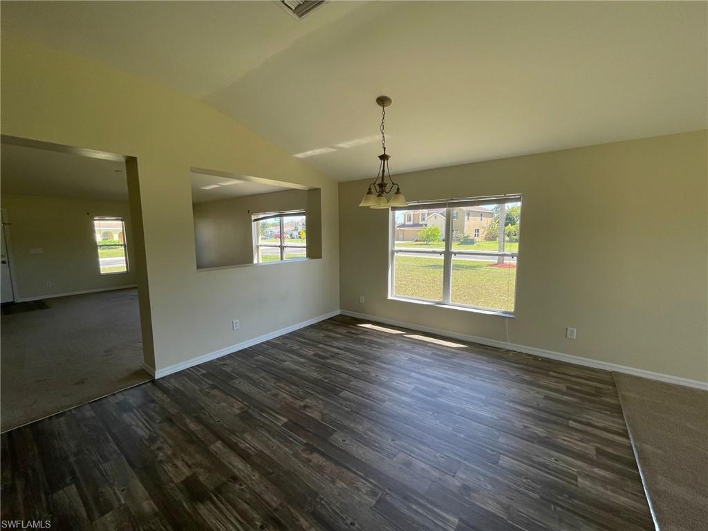 TOWN LAKES - Residential