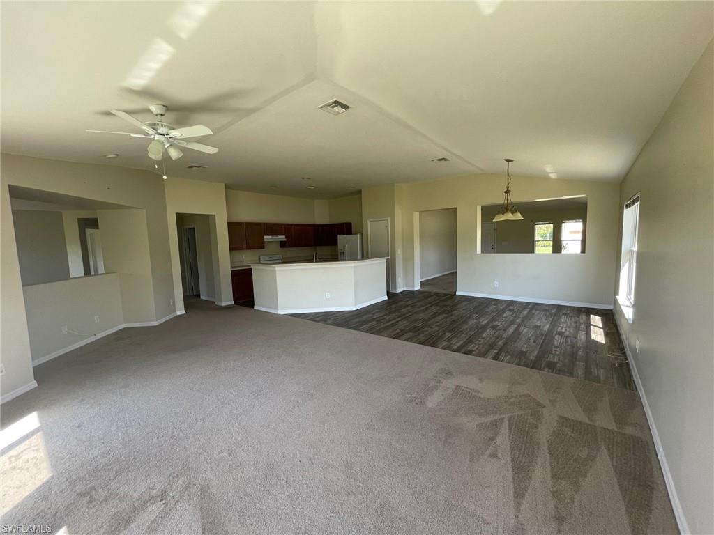 TOWN LAKES - Residential