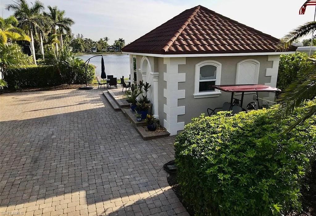 4713 Southern Breeze DR