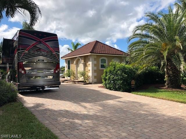 4713 Southern Breeze DR