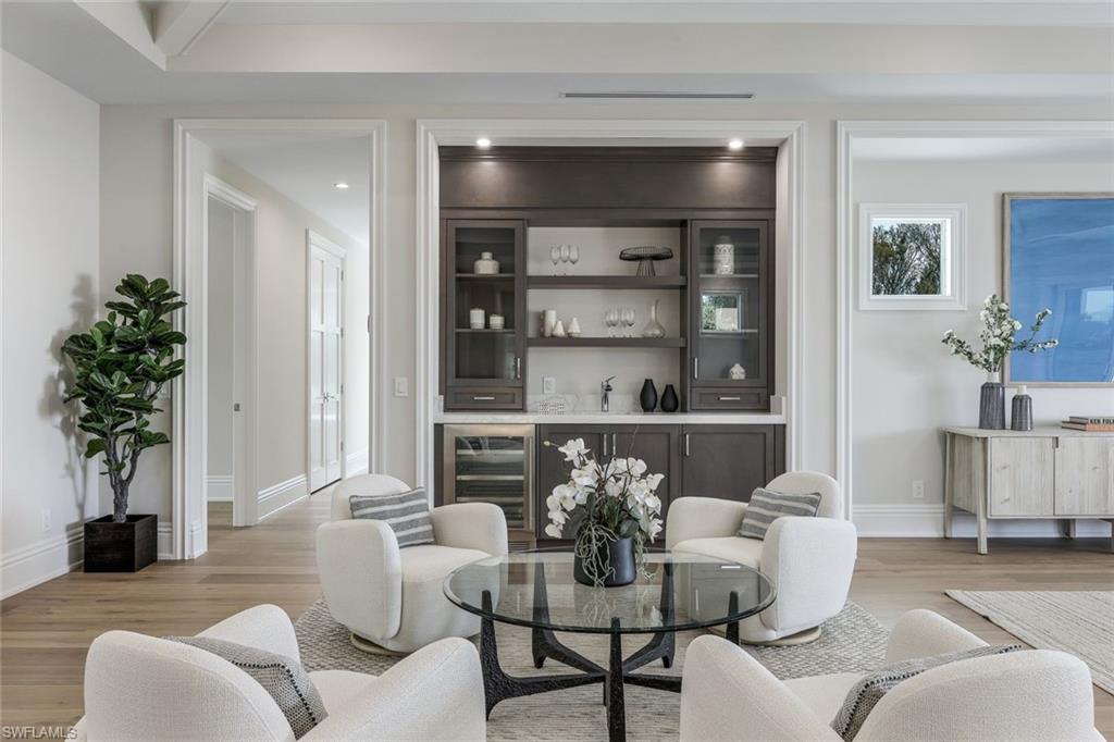 MOORINGS - Residential