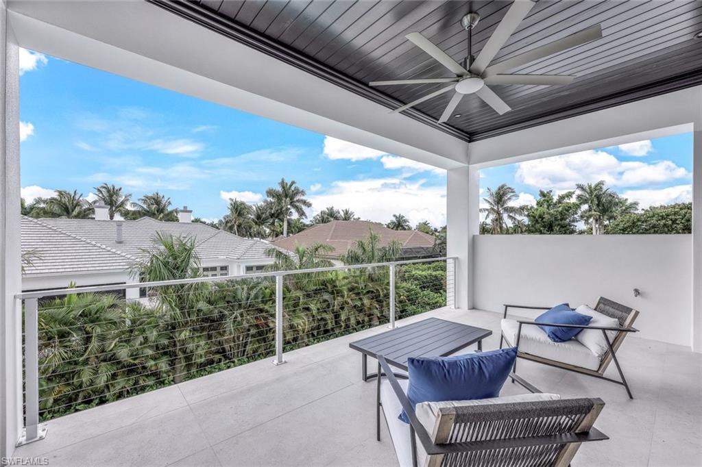 MOORINGS - Residential