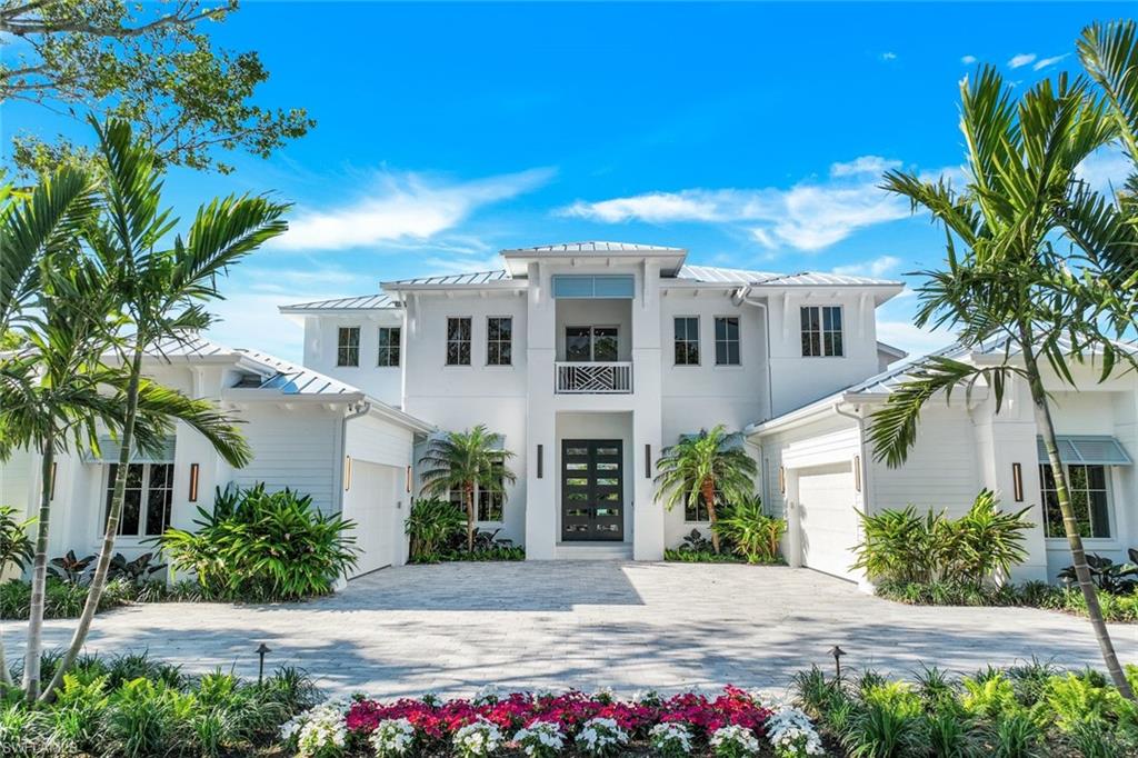 MOORINGS - Residential