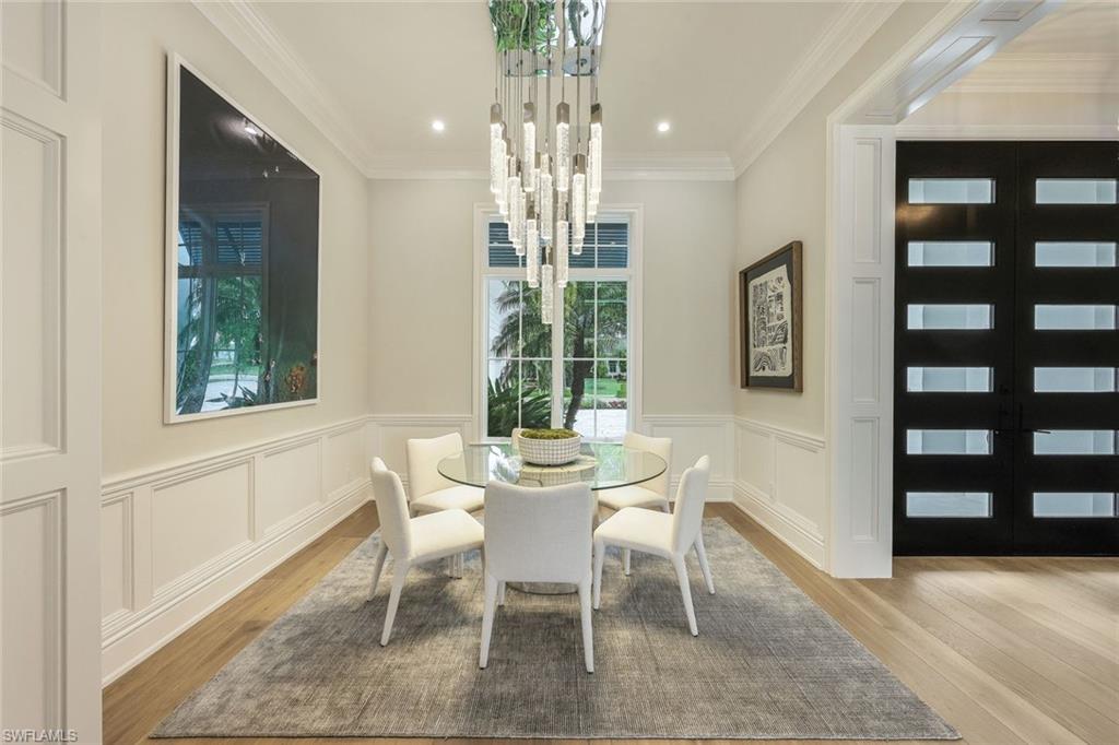 MOORINGS - Residential