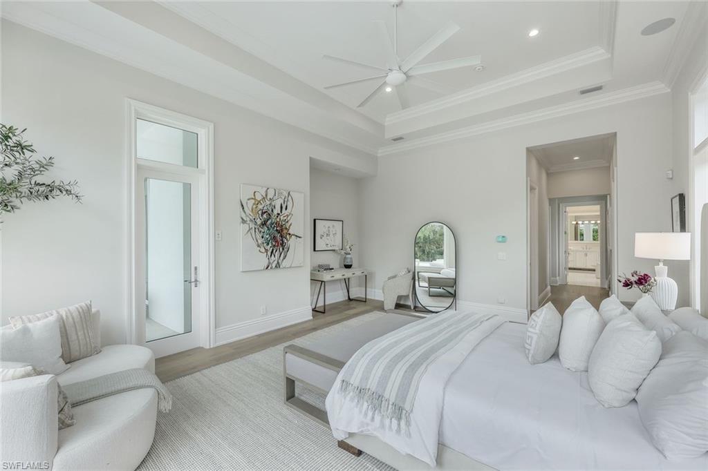 MOORINGS - Residential