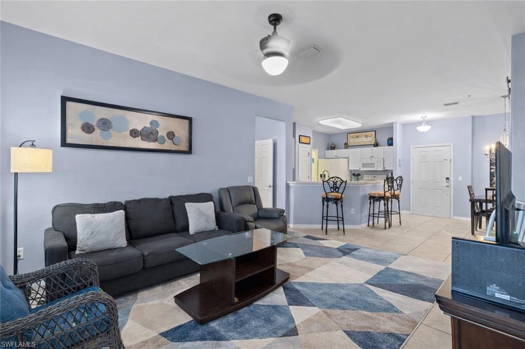 ROYAL POINTE - Residential Lease