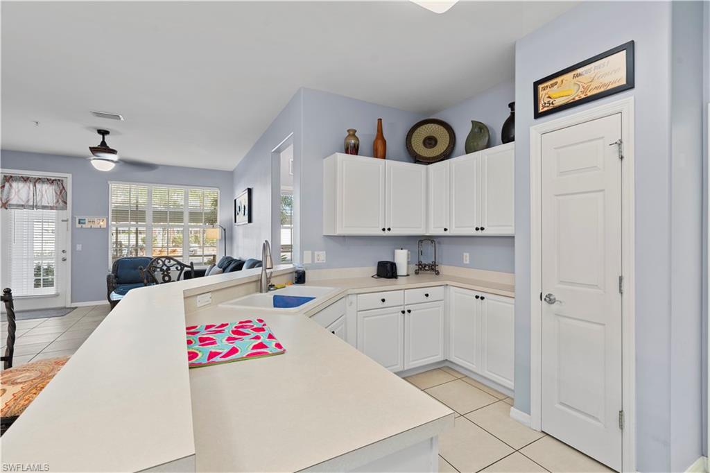 ROYAL POINTE - Residential Lease