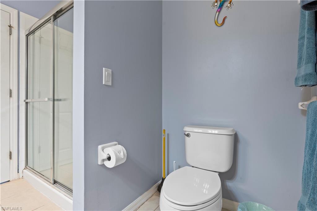 ROYAL POINTE - Residential Lease