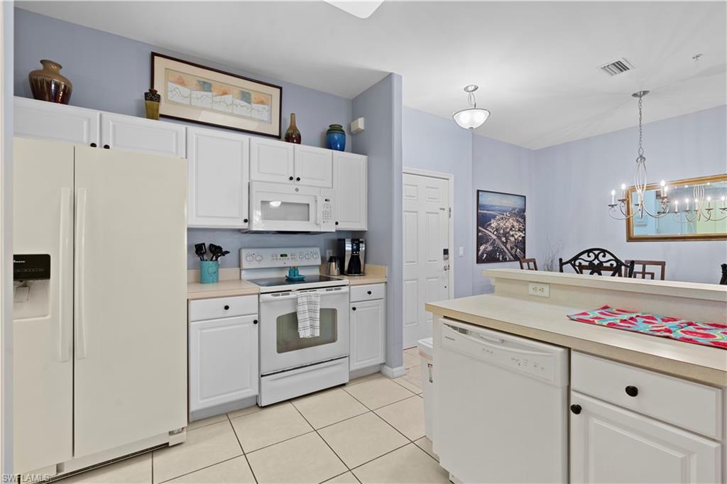 ROYAL POINTE - Residential Lease