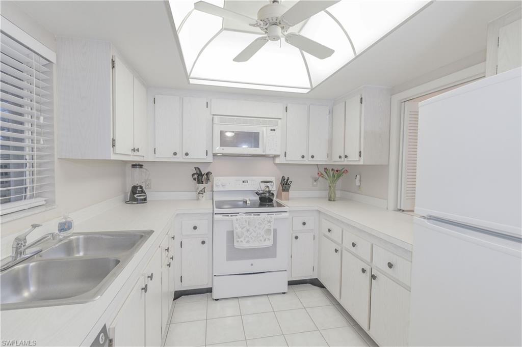 GOLF VIEW MANOR CONDO - Residential