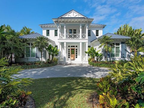225 4th AVE N NAPLES FL 34102