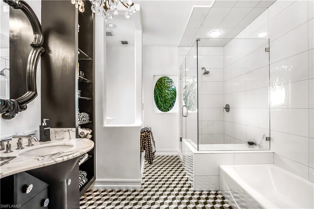 SOUTHPORT ON THE BAY - Residential