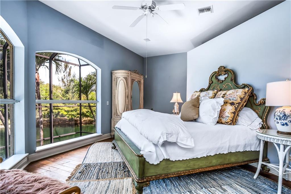 SOUTHPORT ON THE BAY - Residential