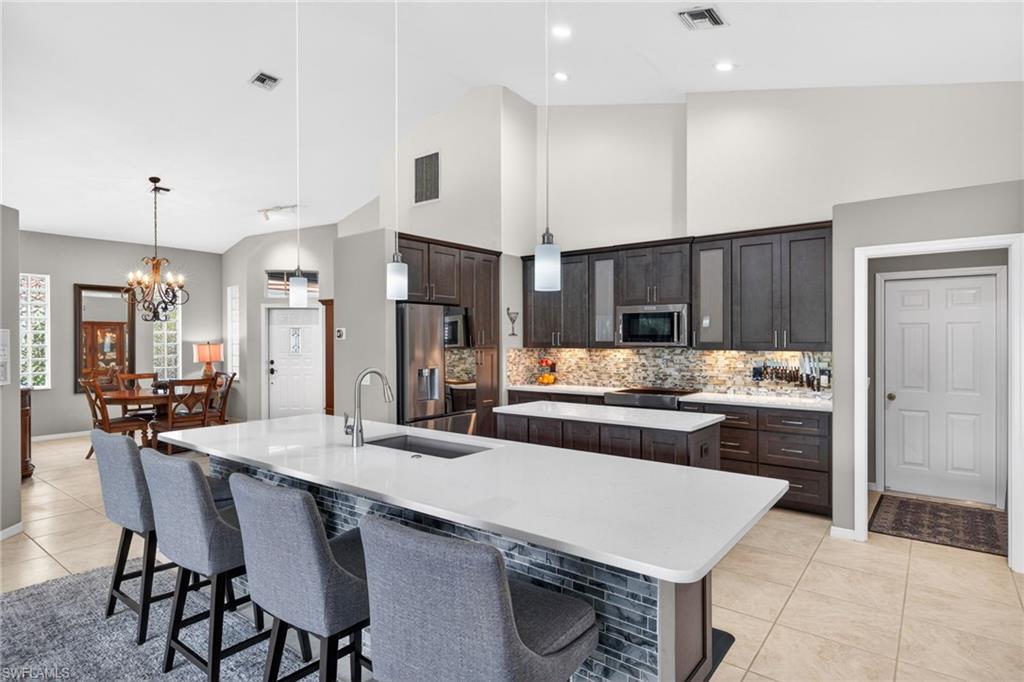 MARINERS COVE VILLAGE - Residential