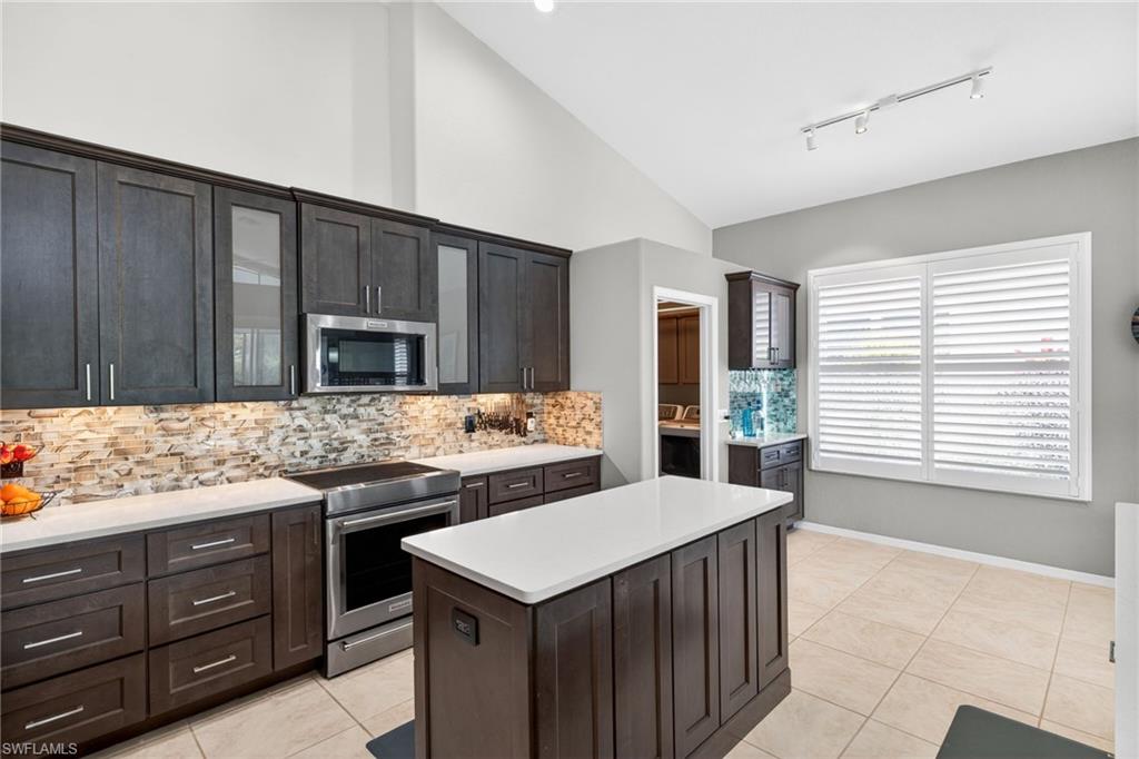 MARINERS COVE VILLAGE - Residential