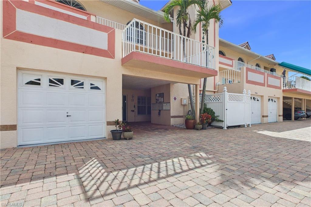 PARKWAY EAST - Residential