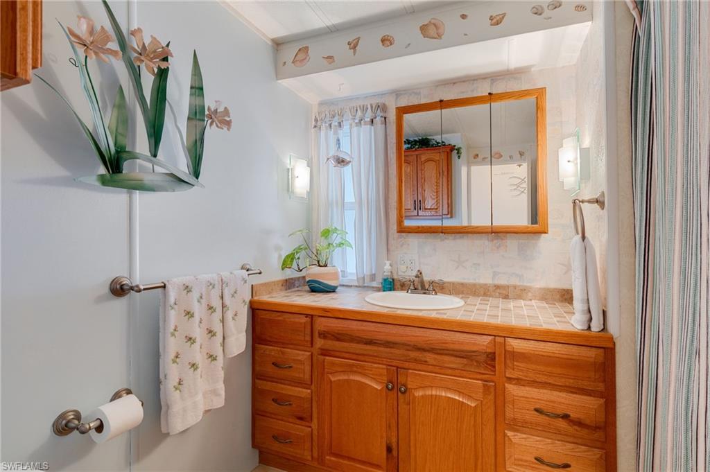 IMPERIAL HARBOR - Residential