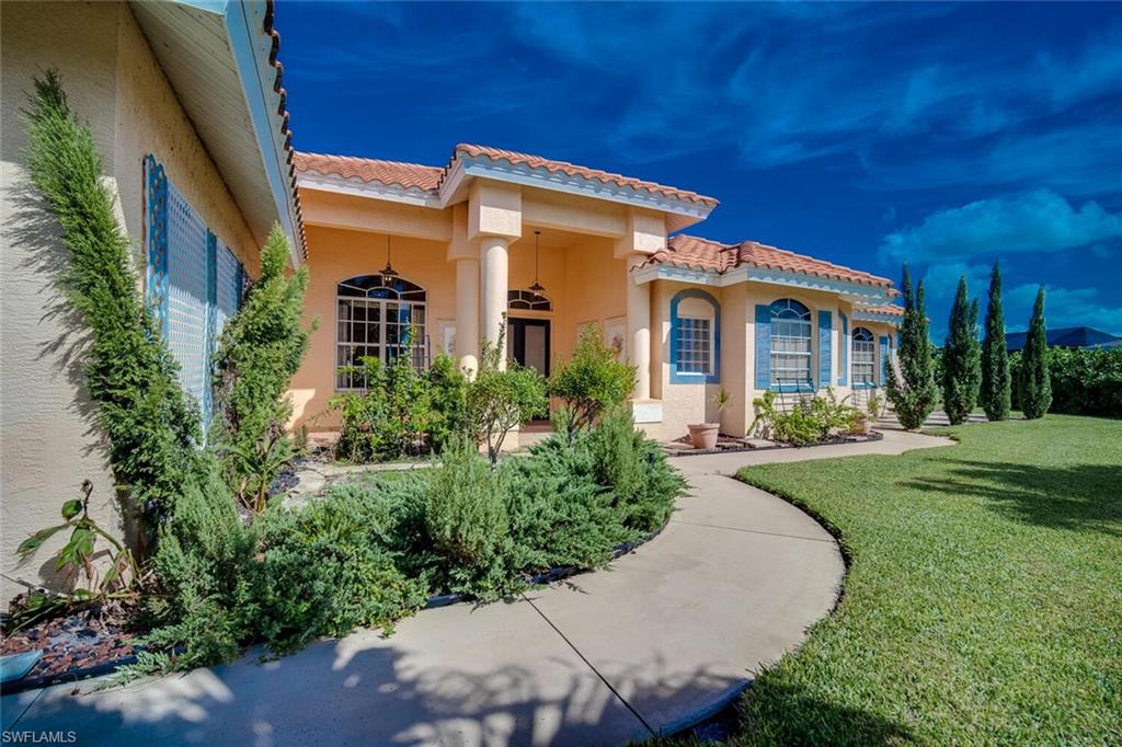 CAPE CORAL - Residential