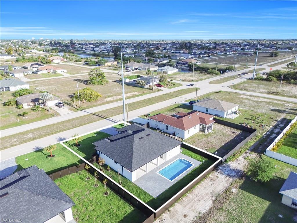 CAPE CORAL - Residential