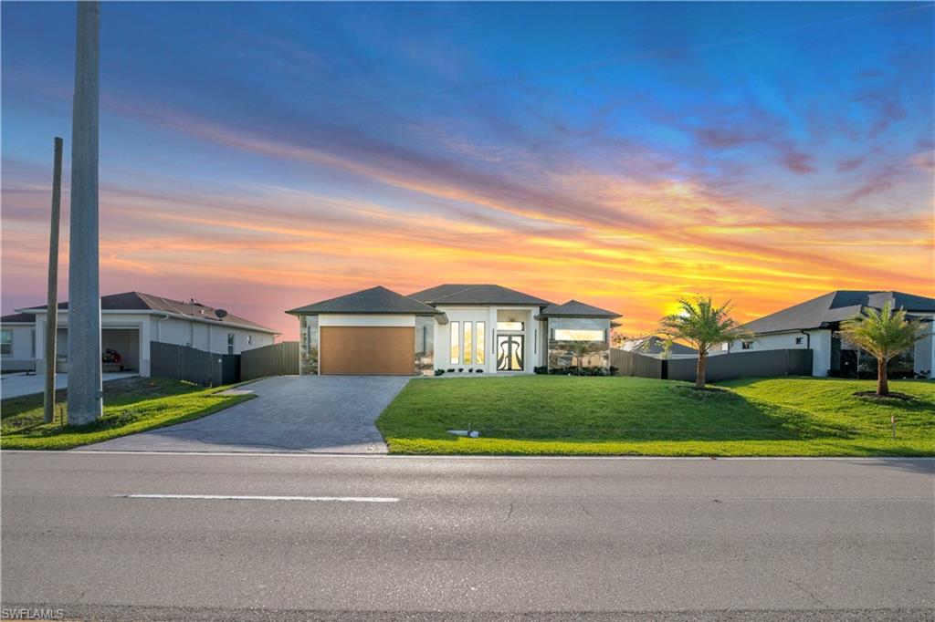 CAPE CORAL - Residential