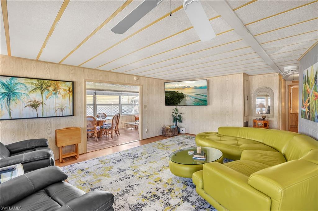 IMPERIAL HARBOR - Residential