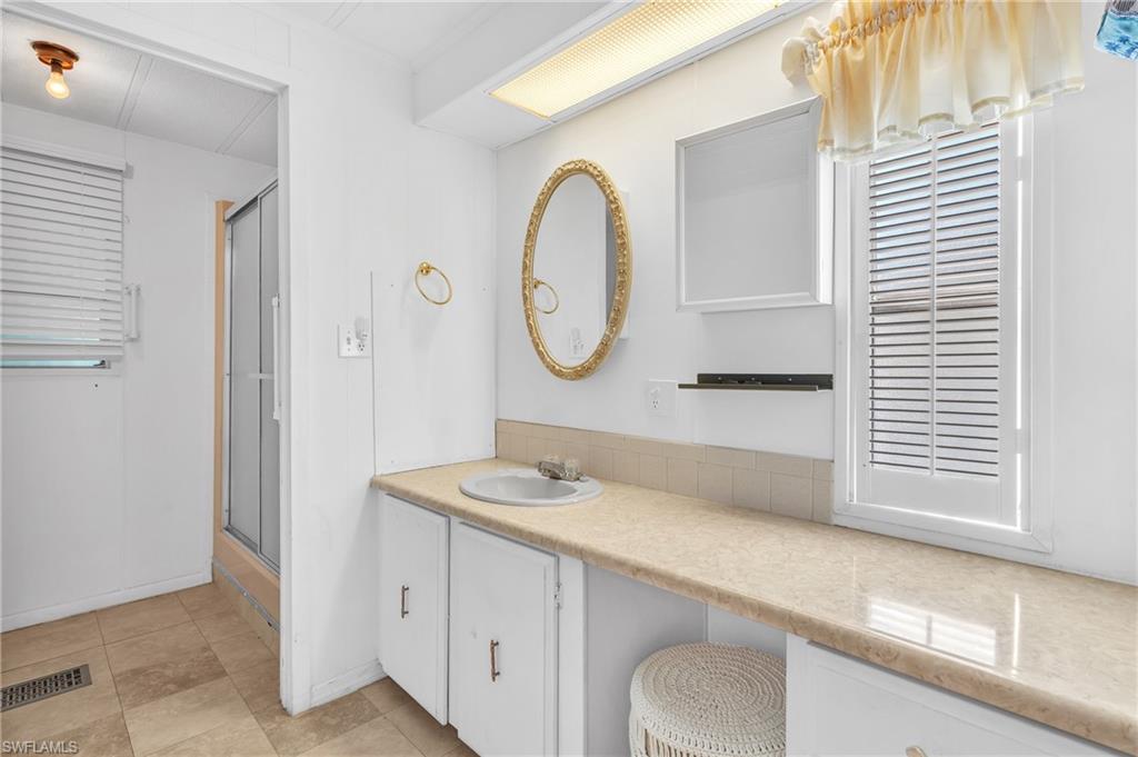 IMPERIAL HARBOR - Residential